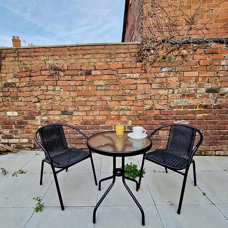 Incredible Private Rooms All With Private Bathrooms In A Fully Serviced House Next To City Centre With Free Parking Coventry Eksteriør bilde