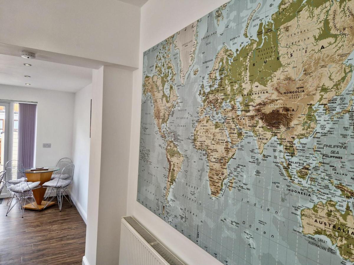 Incredible Private Rooms All With Private Bathrooms In A Fully Serviced House Next To City Centre With Free Parking Coventry Eksteriør bilde